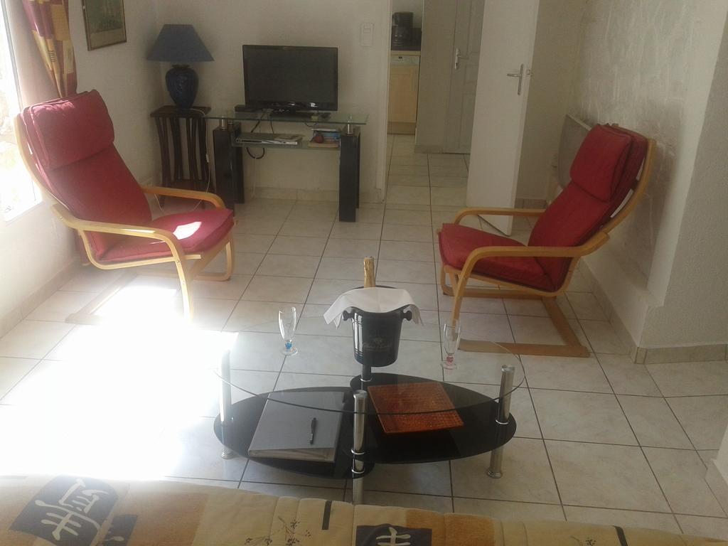 Un Coin De Campagne En Ville Le Cannet Buitenkant foto